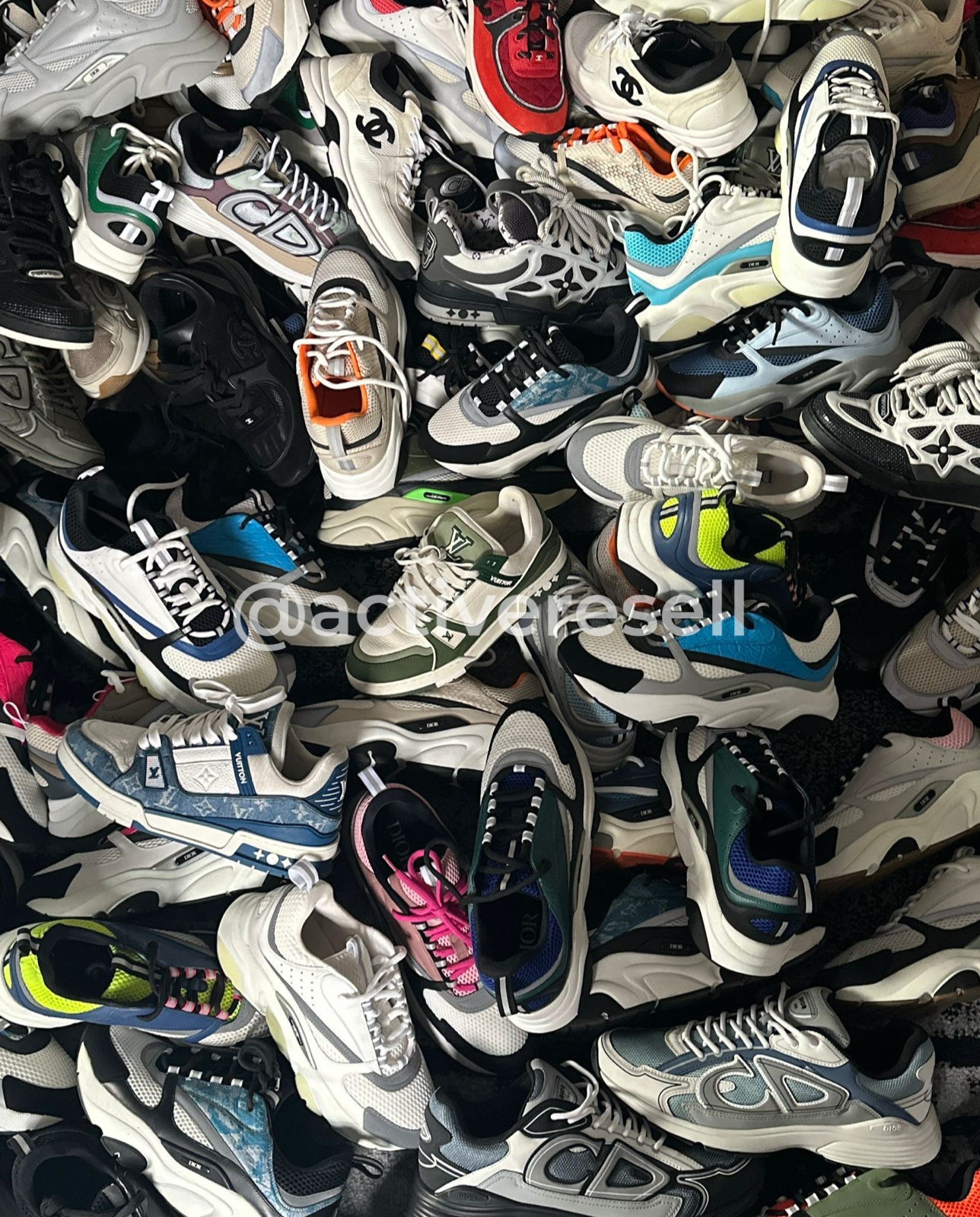 #1 Luxury Footwear Suppliers